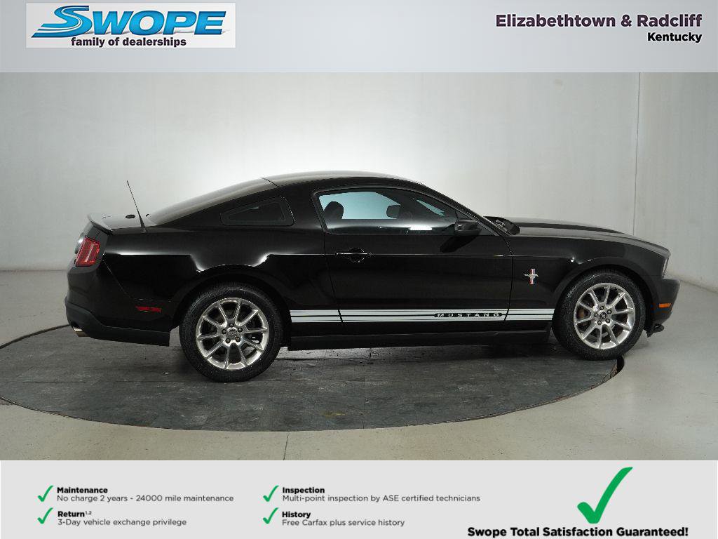 Used 2010 Ford Mustang Coupe image 2