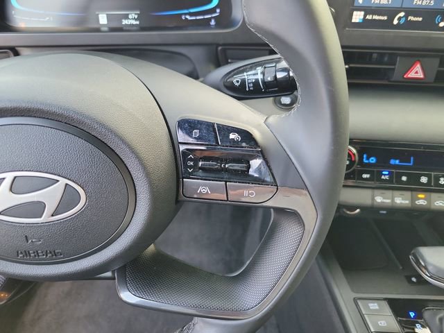 Used 2025 Hyundai Elantra Sport FWD image 16