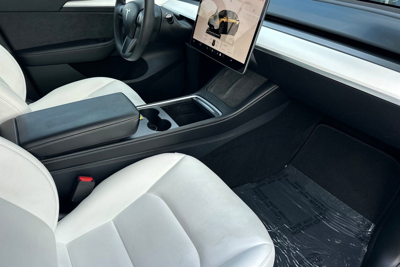 Used 2025 Tesla Model Y Long Range image 21