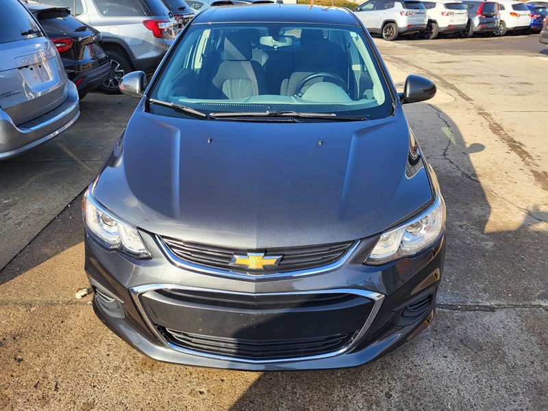 Used 2020 Chevrolet Sonic LT w/ Convenience Package image 2