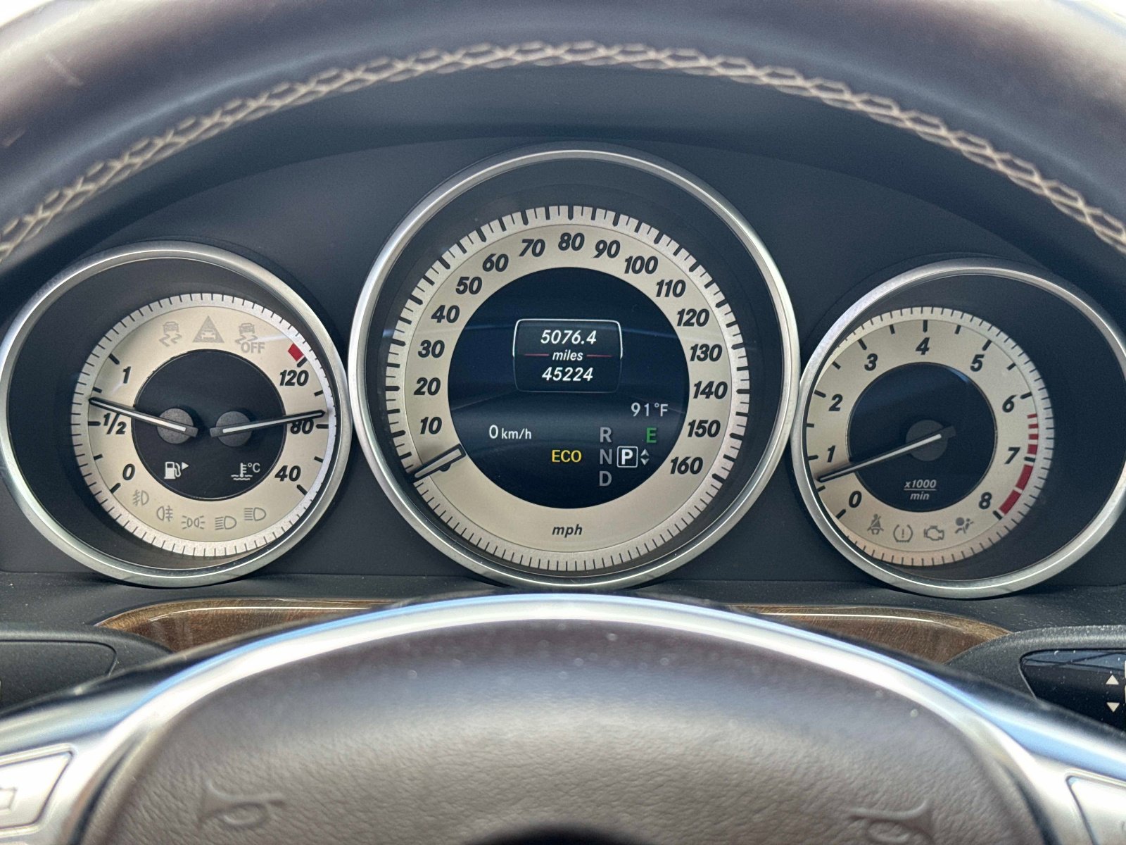 Used 2014 Mercedes-Benz E 350 Sedan image 29