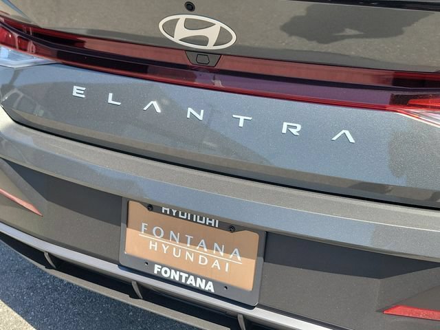 New 2026 Hyundai Elantra SEL Sport FWD image 27