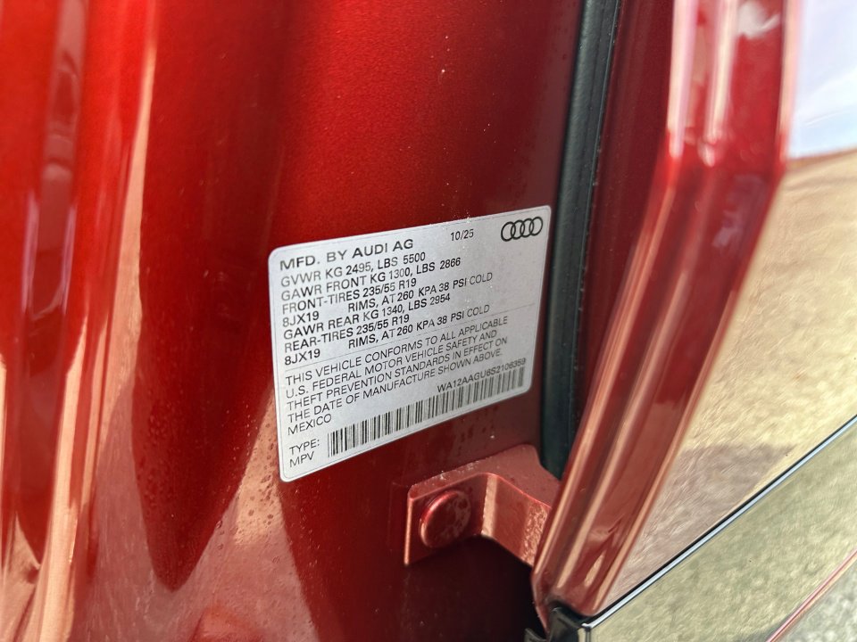 New 2025 Audi Q5 Premium Plus image 35