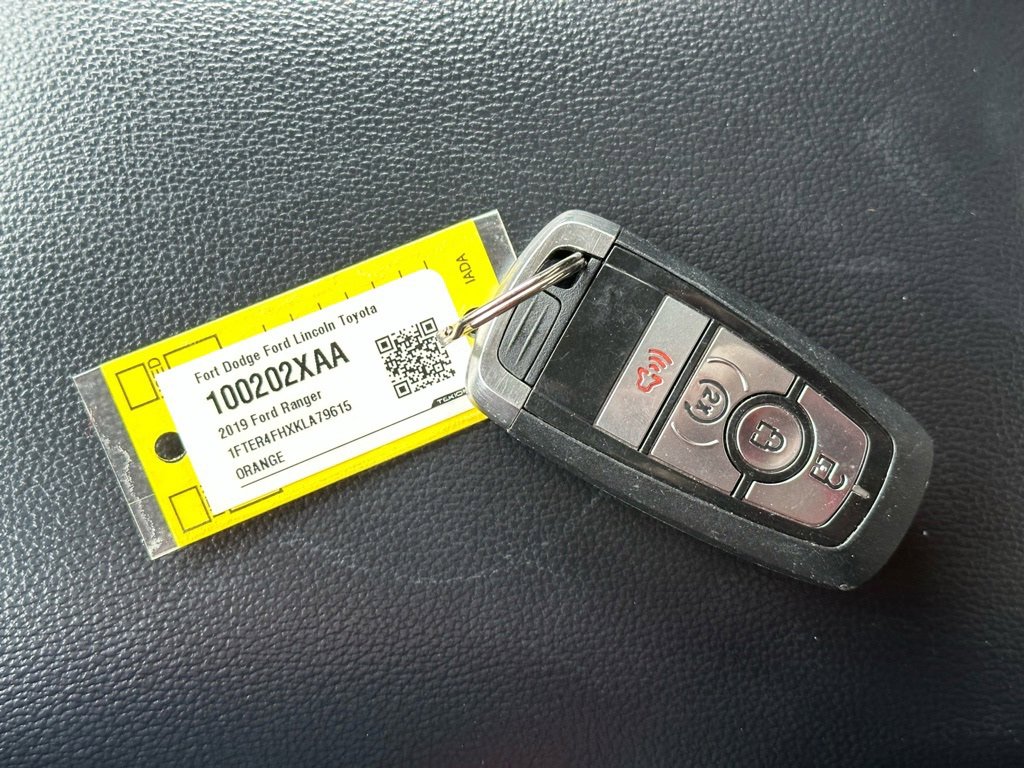 Certified 2019 Ford Ranger Lariat w/ Black Appearance Package image 39