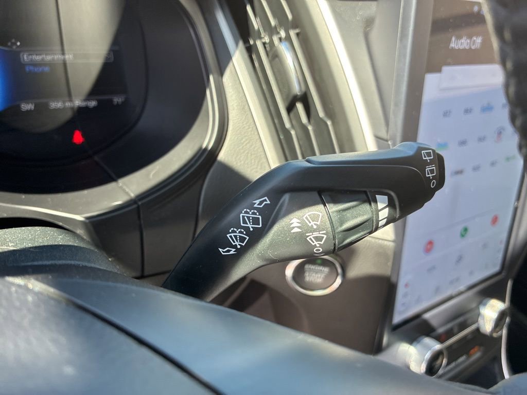 Used 2022 Ford Edge SEL w/ Convenience Package image 29