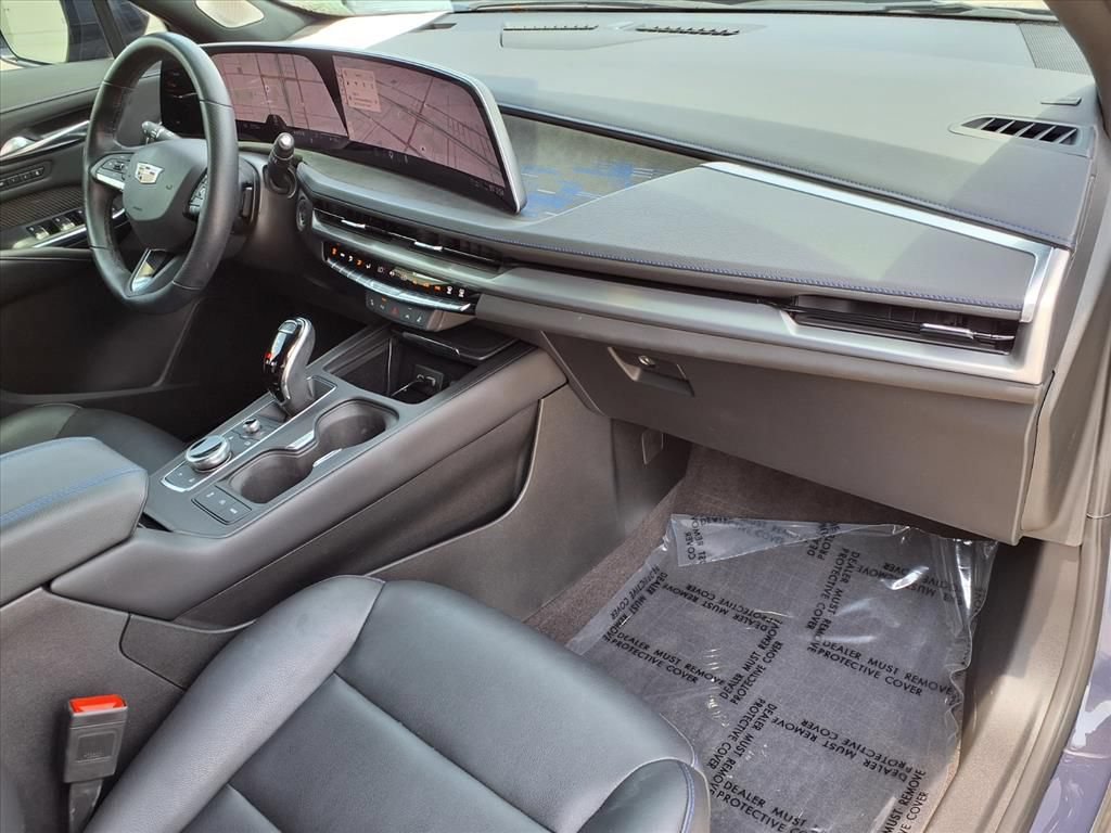 Certified 2024 Cadillac XT4 Sport w/ Cold Weather Package FWD image 8
