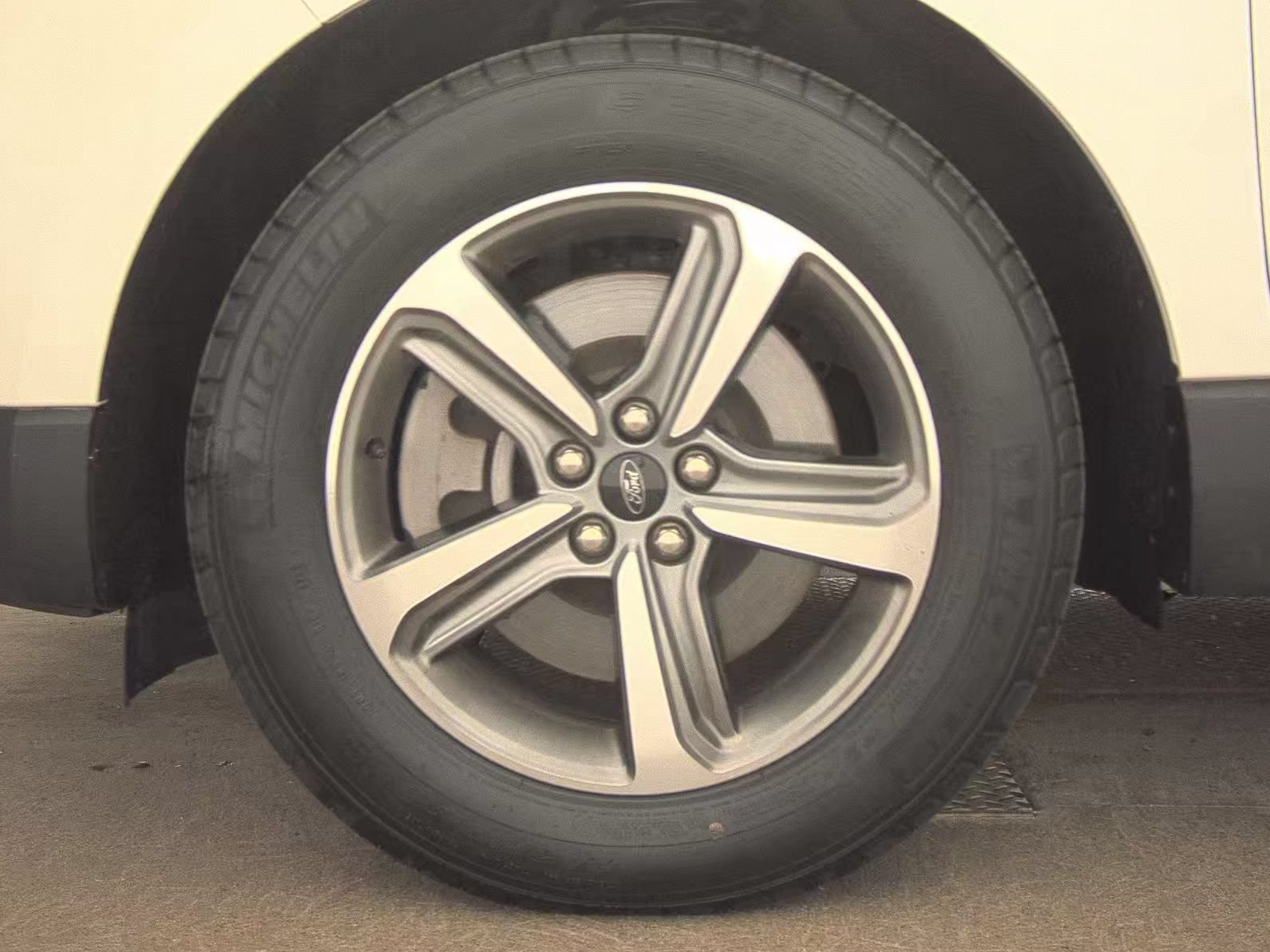 Used 2023 Ford Edge SEL w/ Convenience Package AWD/4WD image 9