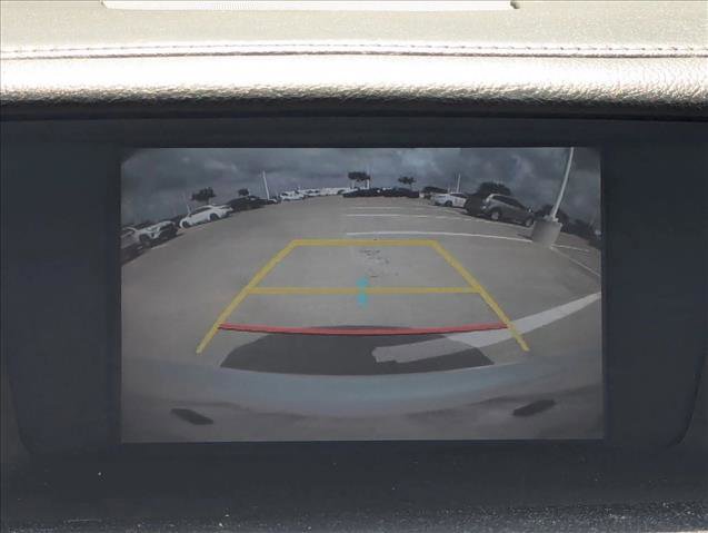 Used 2016 Lexus GS 200t w/ Preferred Accessory Package RWD image 10