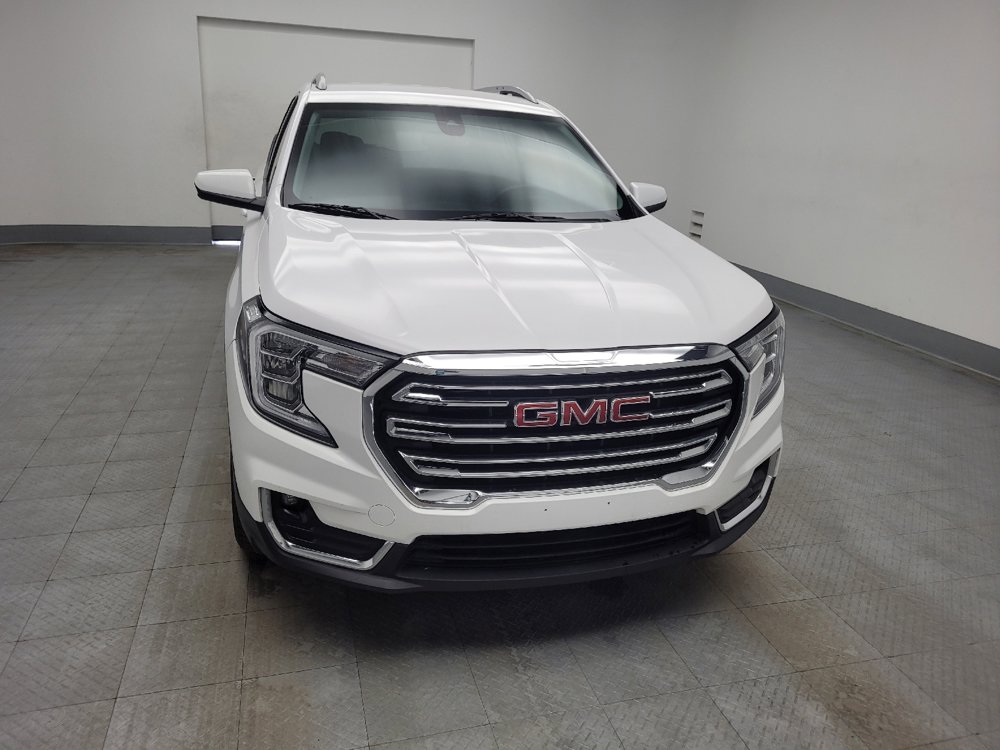 Used 2022 GMC Terrain SLT image 14