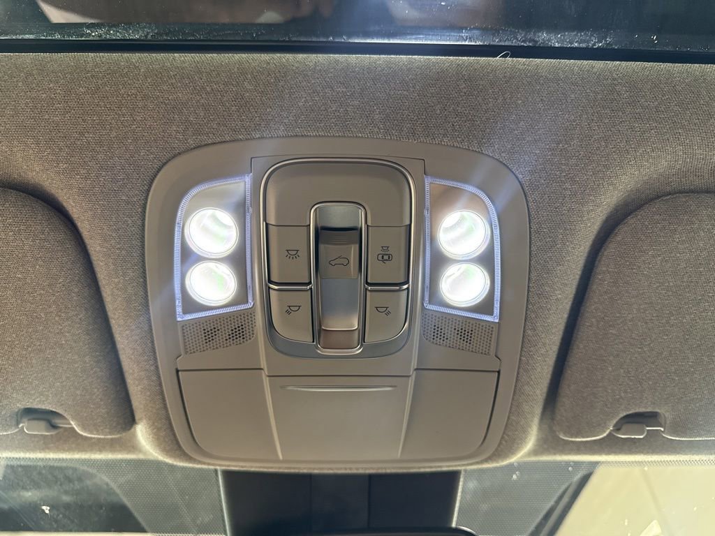 Used 2019 Hyundai Santa Fe AWD w/ Cargo Package image 23