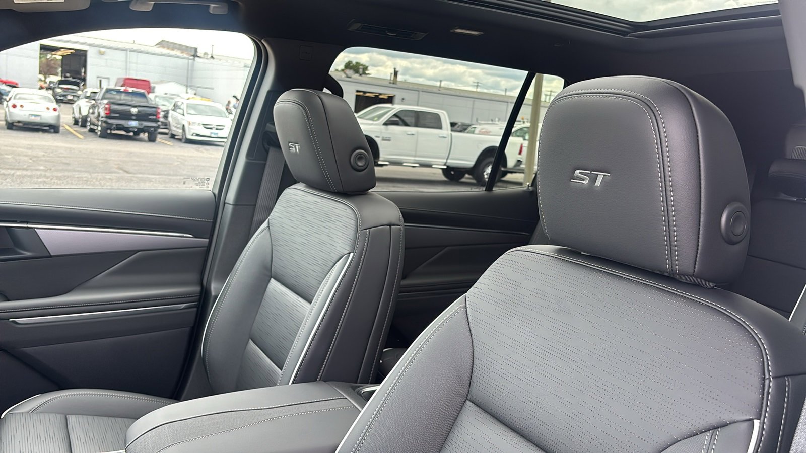 New 2026 Buick Enclave Sport Touring w/ Power Package image 22