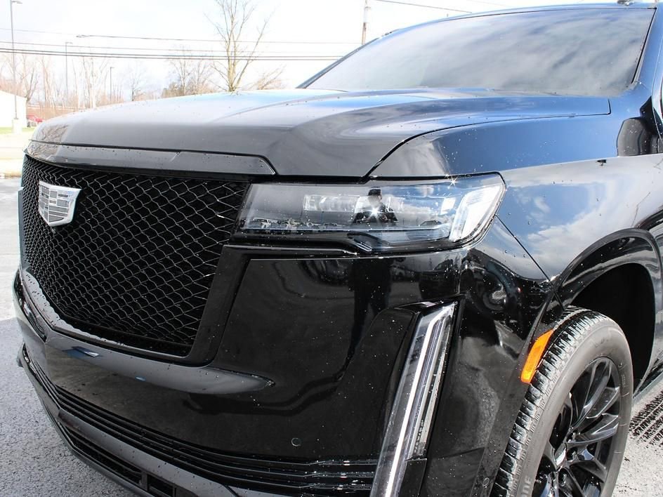 Used 2024 Cadillac Escalade Sport w/ LPO, ONYX Package image 10