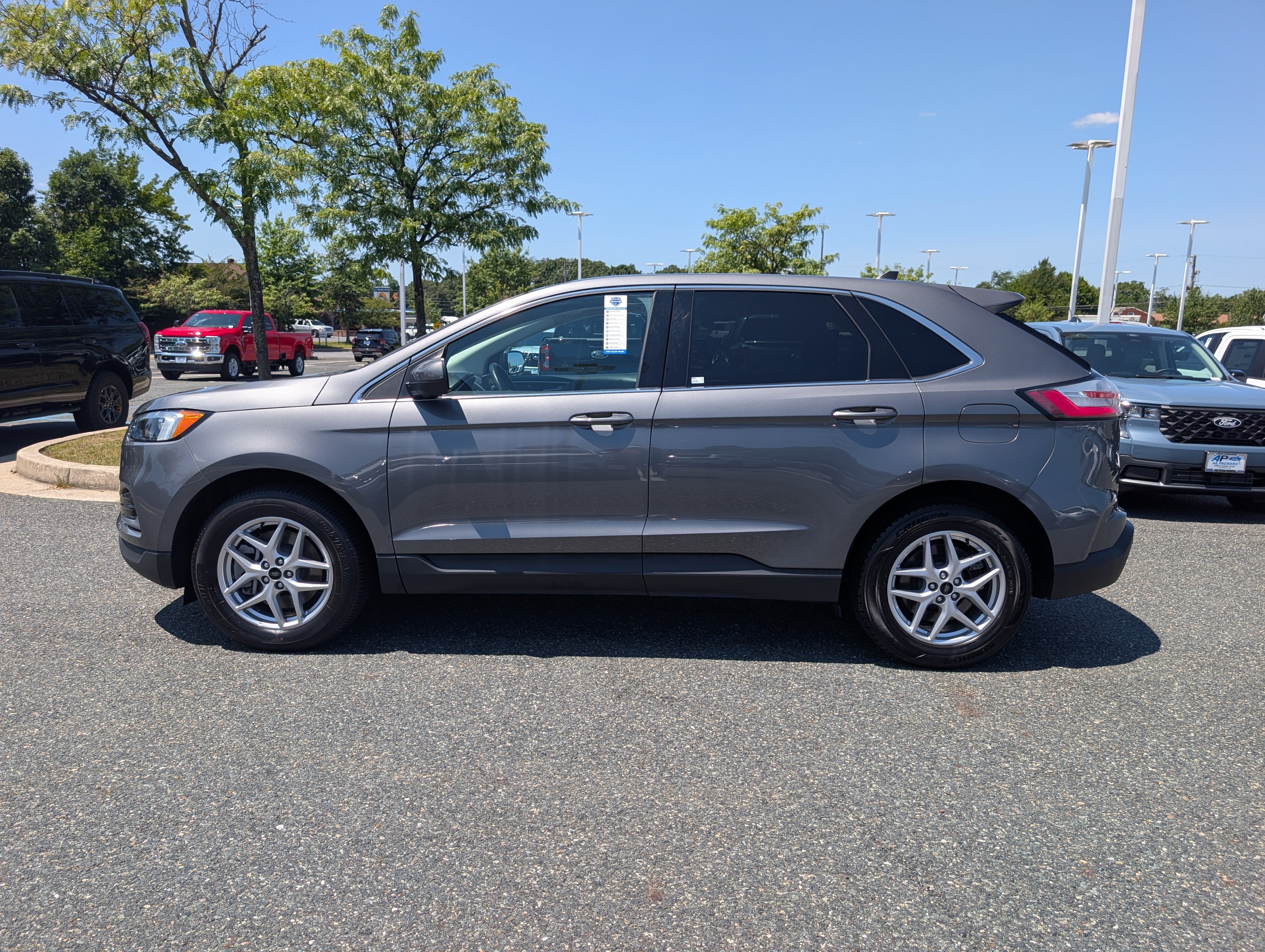 Certified 2024 Ford Edge SEL AWD/4WD image 6