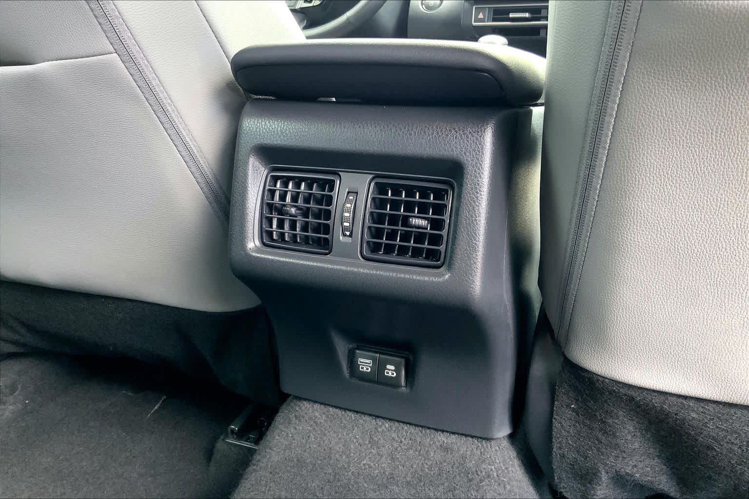 Used 2025 Toyota Camry SE FWD image 68
