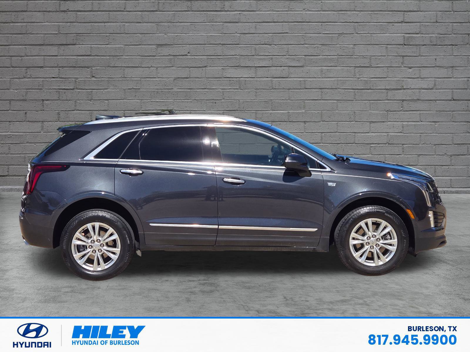 Used 2021 Cadillac XT5 Luxury FWD image 3