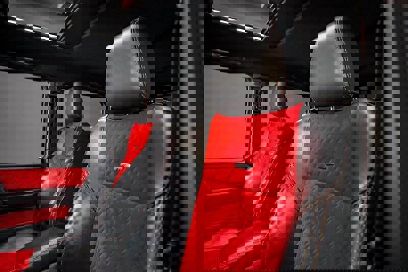 Used 2018 Mercedes-Benz G 550 Squared image 34