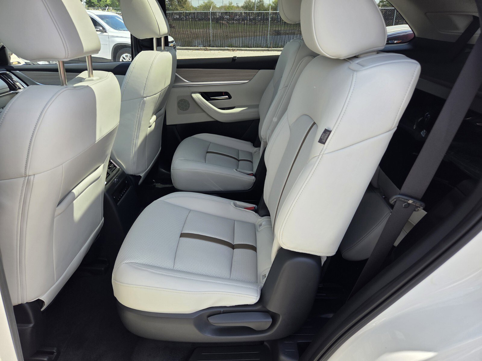 New 2026 MAZDA CX-90 Plug-In Hybrid w/ Premium Plus image 7