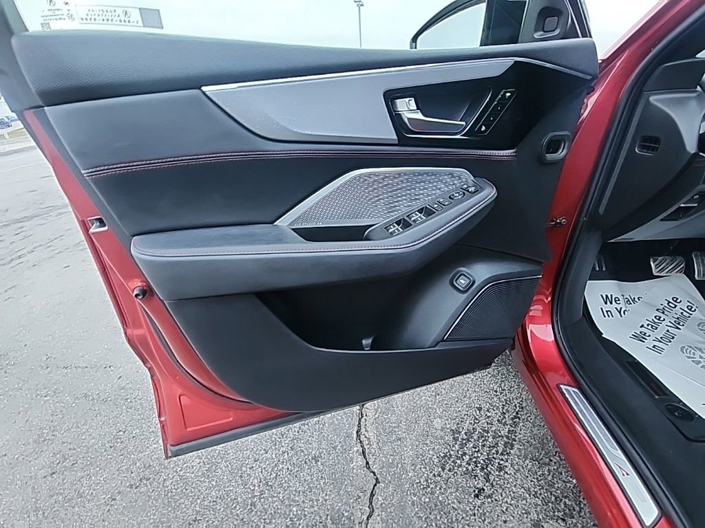 Used 2022 Acura MDX A-Spec image 13