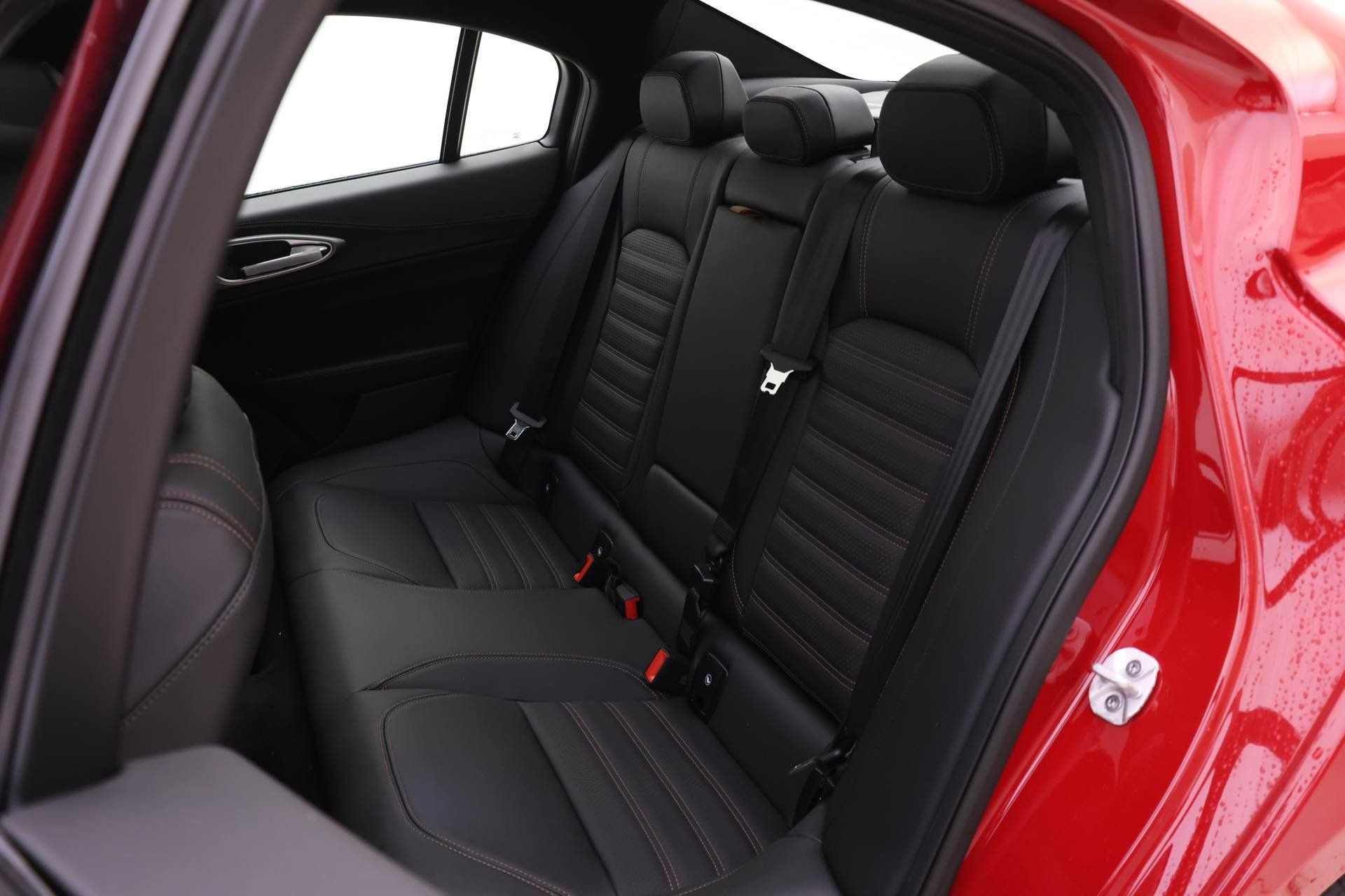 New 2025 Alfa Romeo Giulia AWD w/ Driving Assist Package image 11