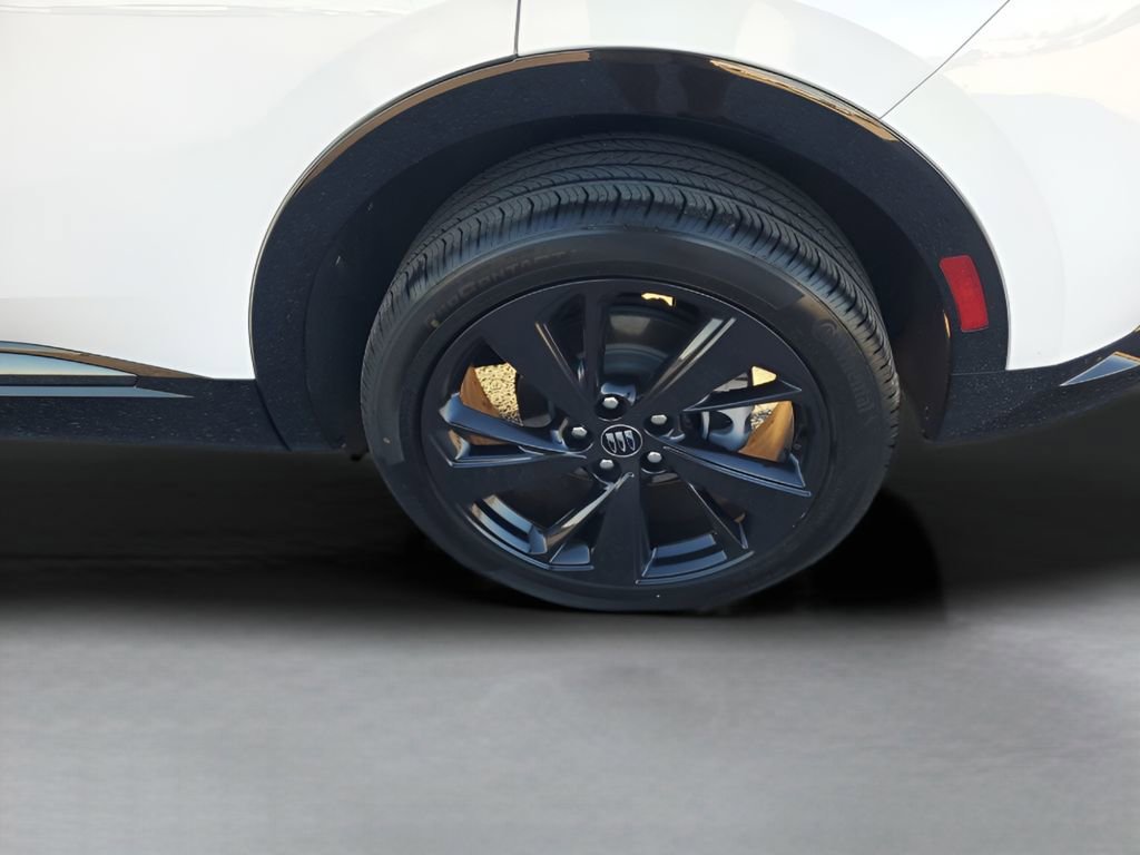 Used 2025 Buick Envision Sport Touring image 19