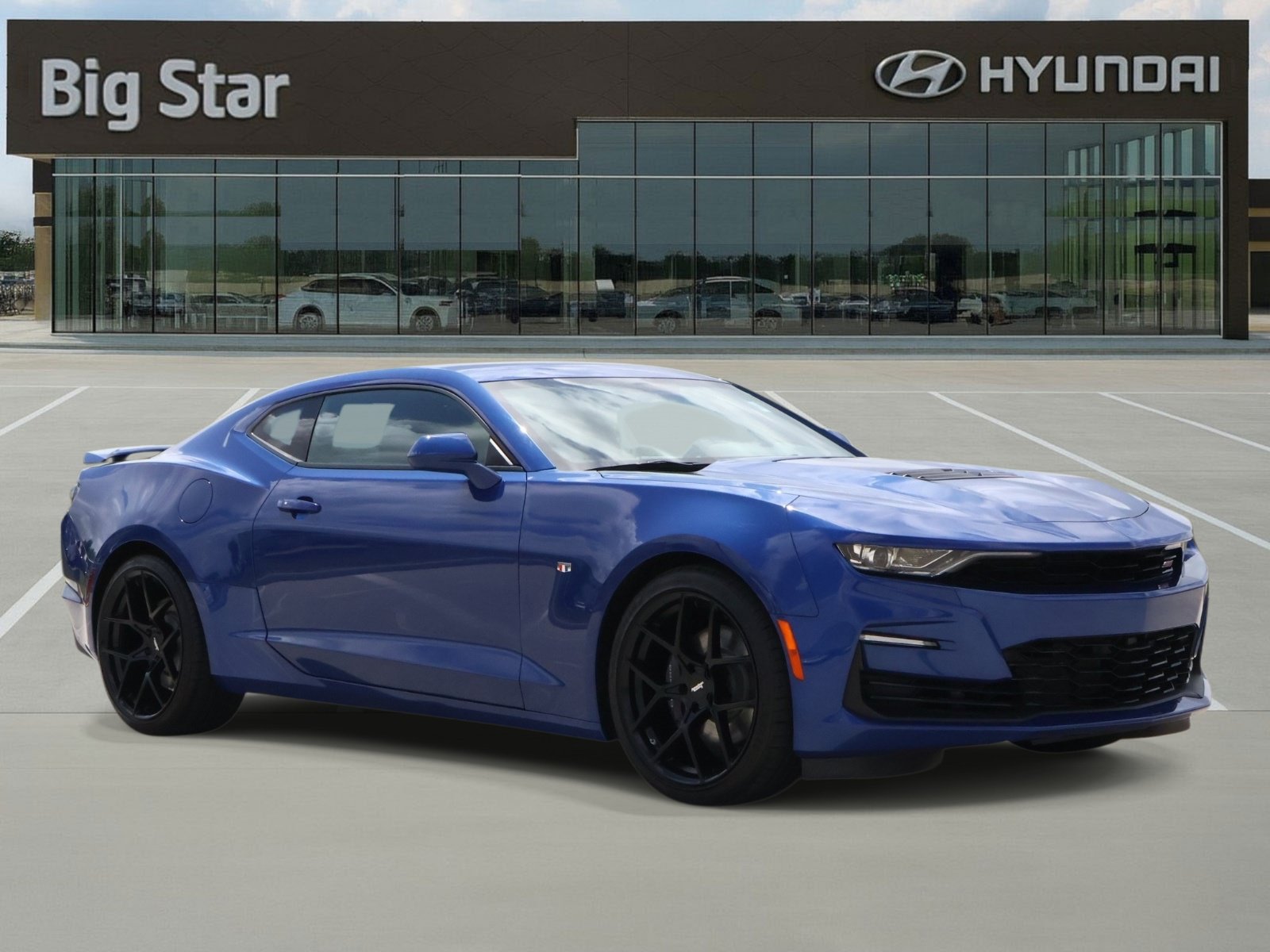 Used 2023 Chevrolet Camaro SS RWD image 6