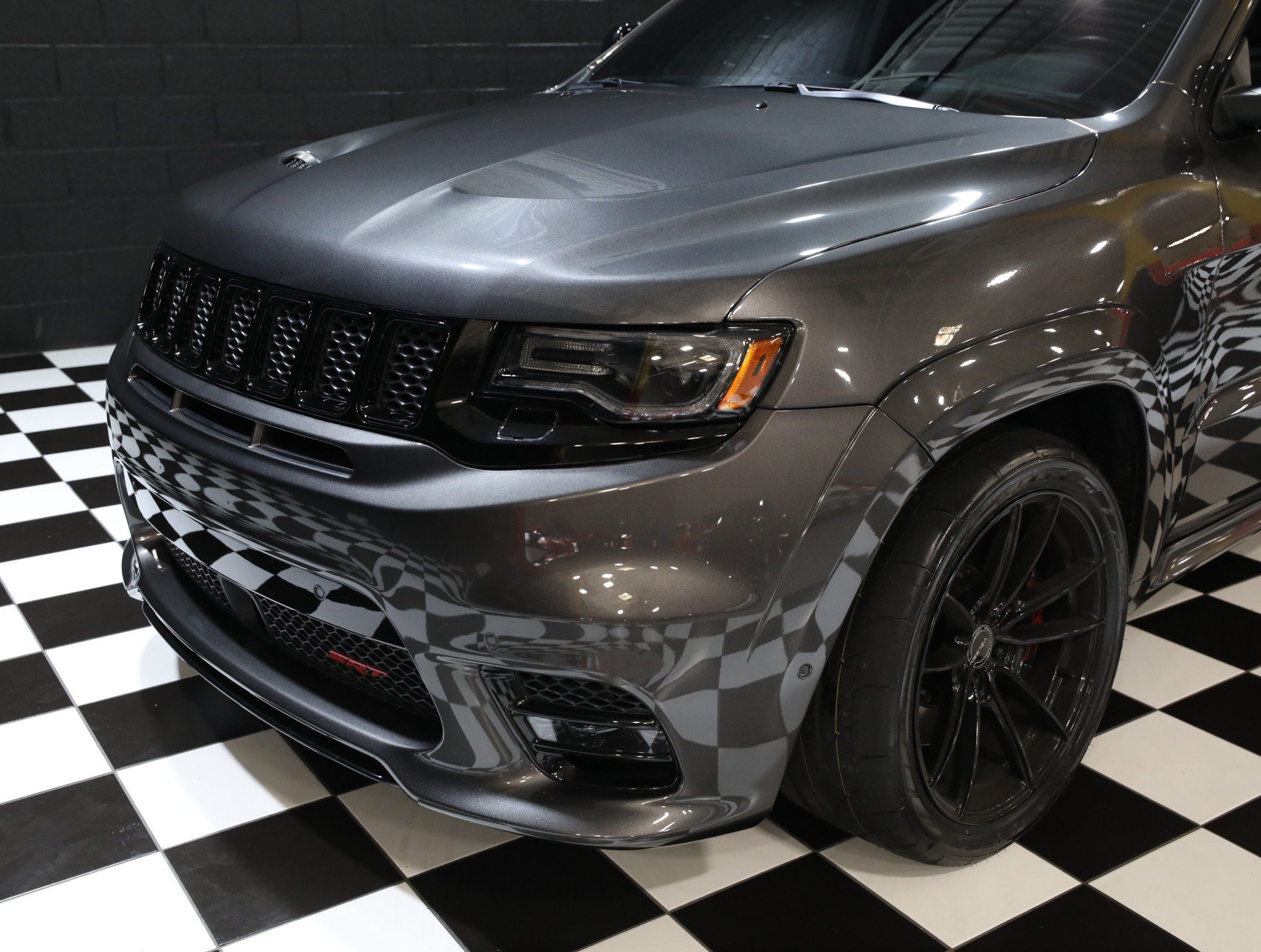 Used 2019 Jeep Grand Cherokee SRT AWD/4WD image 7