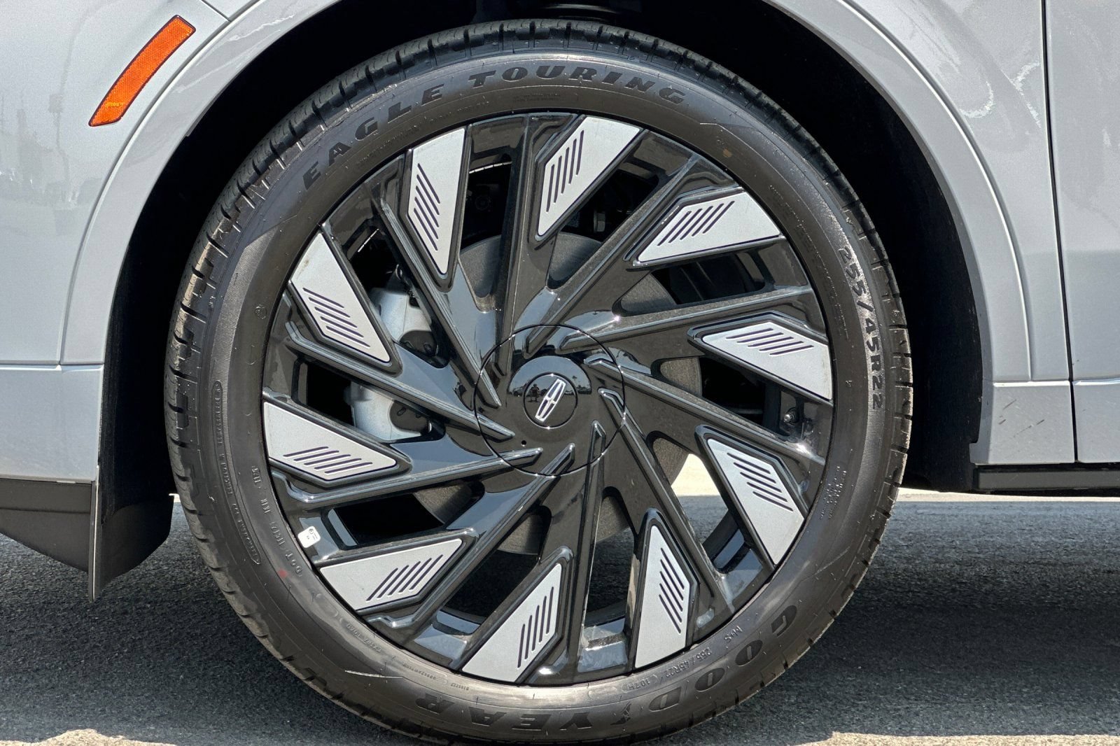 New 2026 Lincoln Nautilus Black Label w/ Jet Appearance Package AWD/4WD image 25