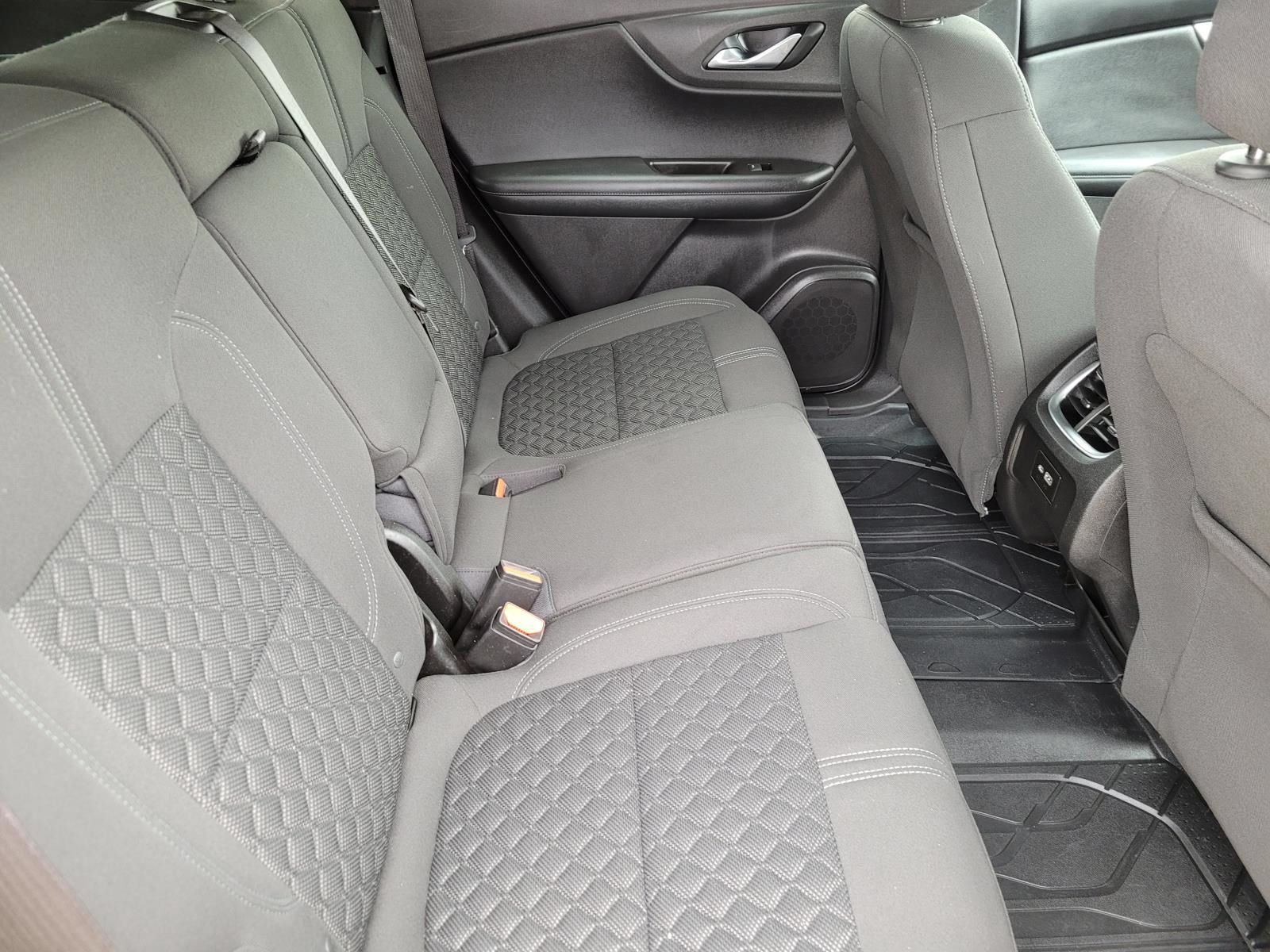 Used 2019 Chevrolet Blazer LT FWD image 12