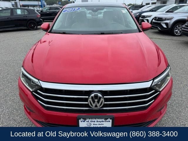 Used 2019 Volkswagen Jetta SEL w/ Cold Weather Package FWD image 2