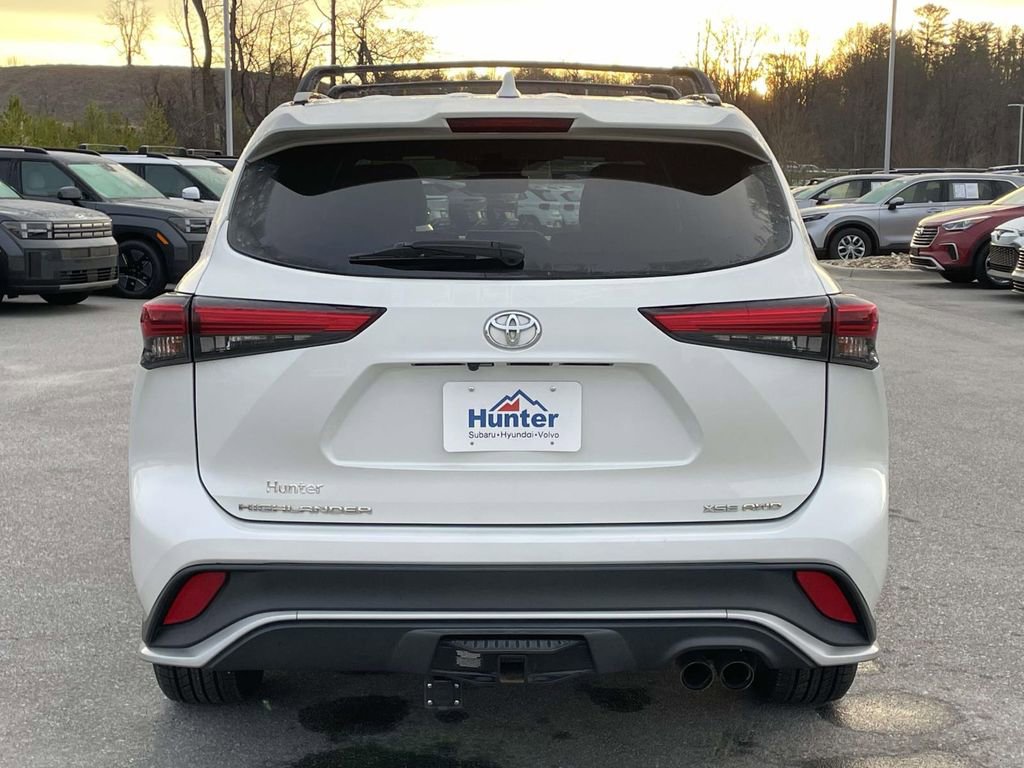 Used 2021 Toyota Highlander XSE image 28