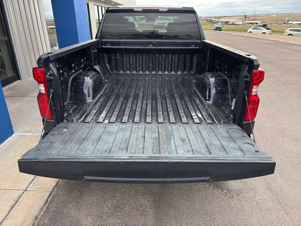 Used 2022 Chevrolet Silverado 1500 LT AWD/4WD image 31