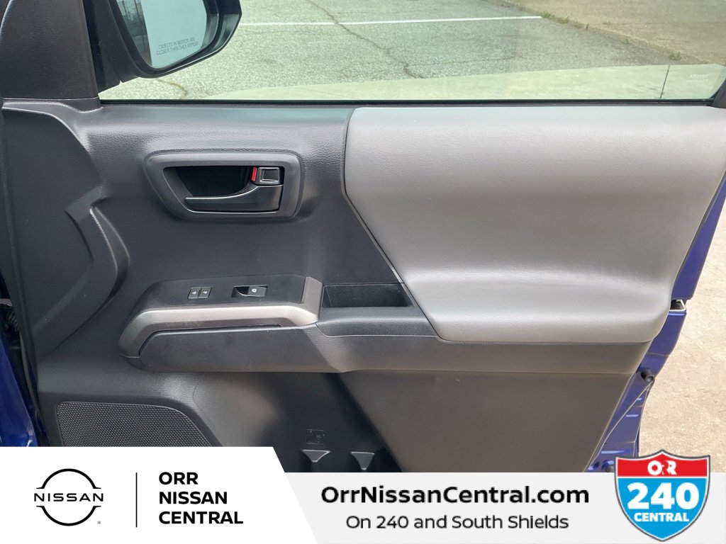 Used 2023 Toyota Tacoma SR5 w/ SX Package image 10