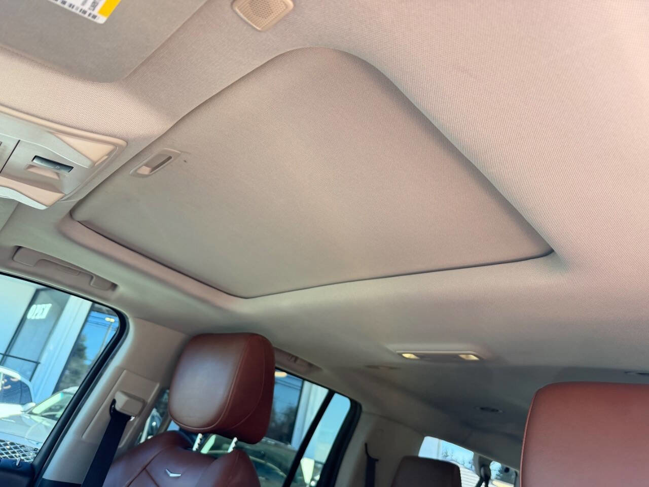 Used 2017 Cadillac Escalade ESV Luxury image 46