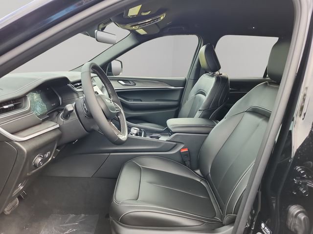 New 2025 Jeep Grand Cherokee Limited image 9