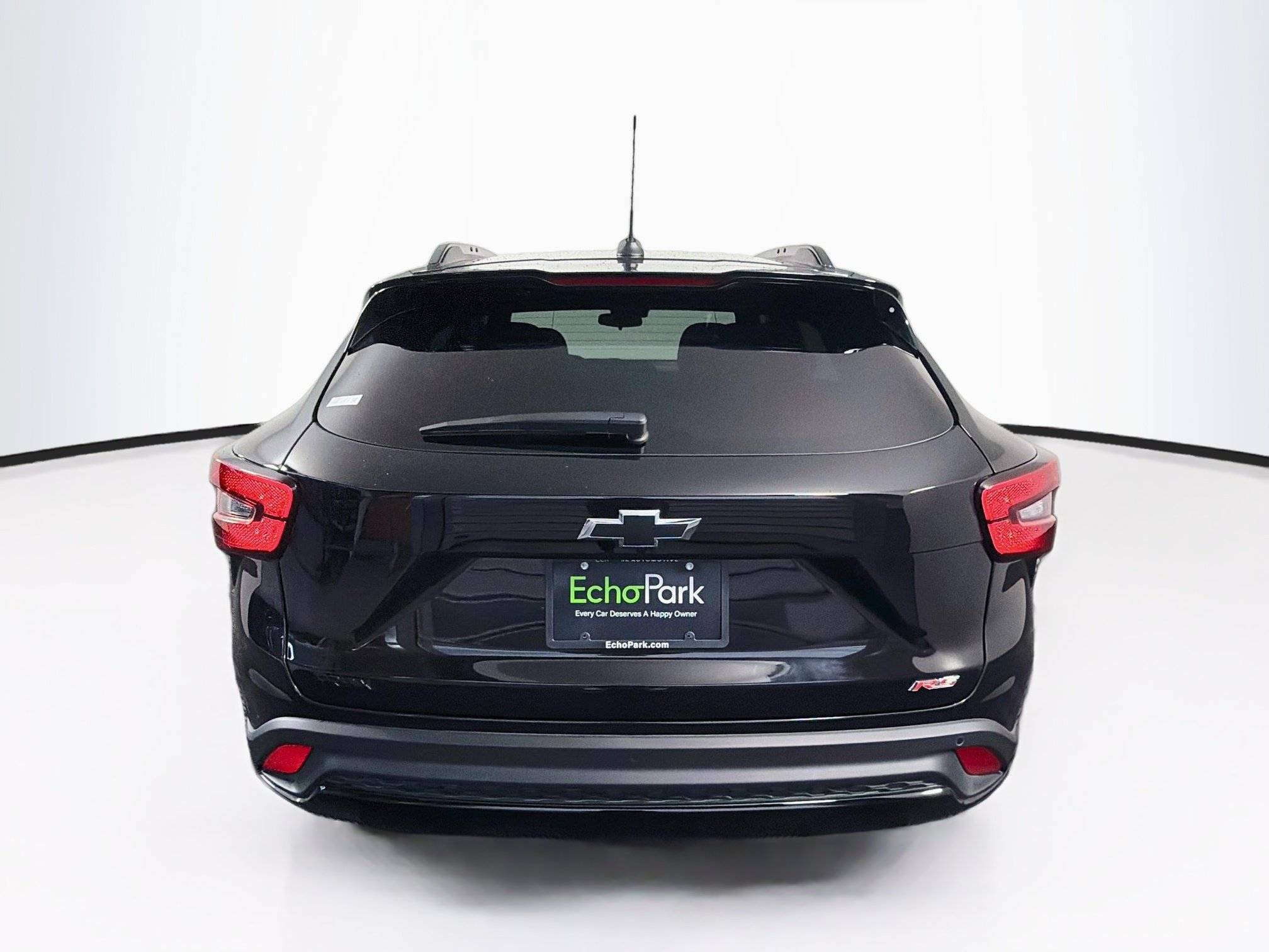 Used 2024 Chevrolet Trax RS w/ Sunroof Package FWD image 7