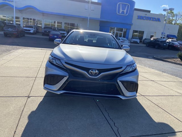 Used 2024 Toyota Camry XSE image 3