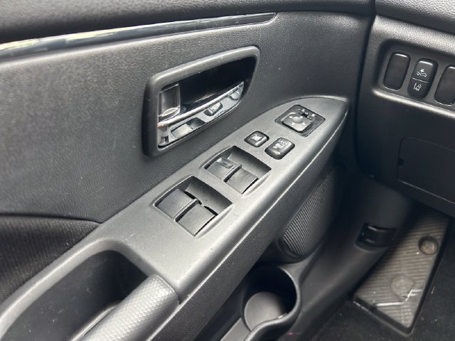 Used 2026 Mitsubishi Outlander Sport ES AWD/4WD image 11
