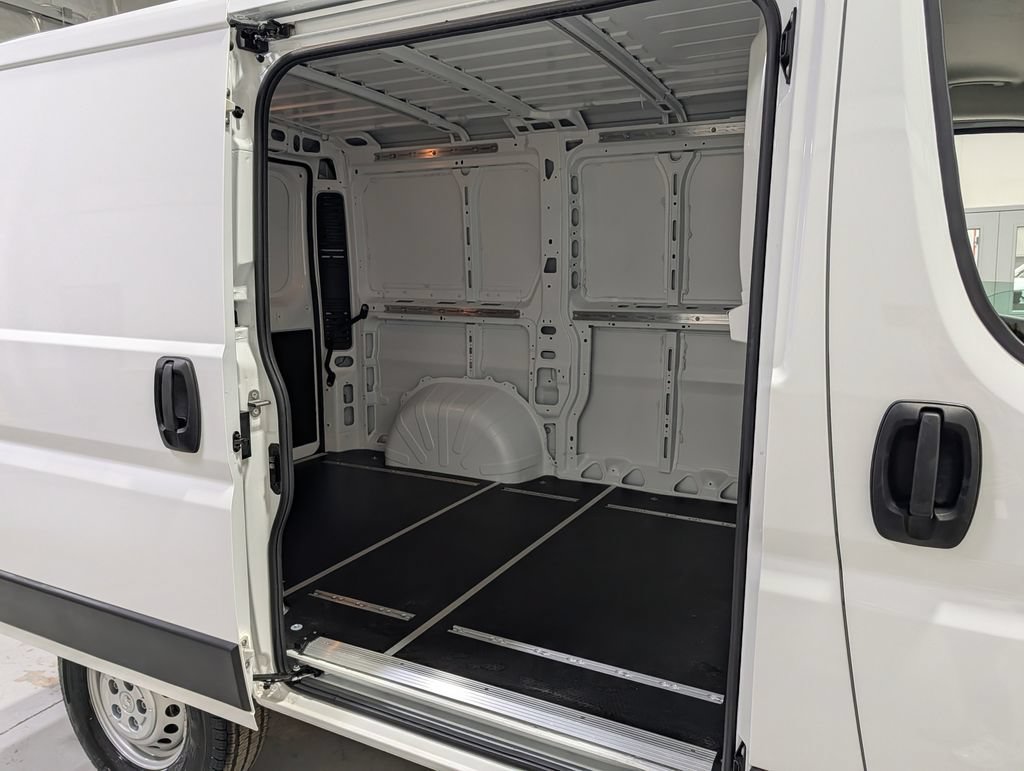 Used 2025 RAM ProMaster 1500 FWD image 29