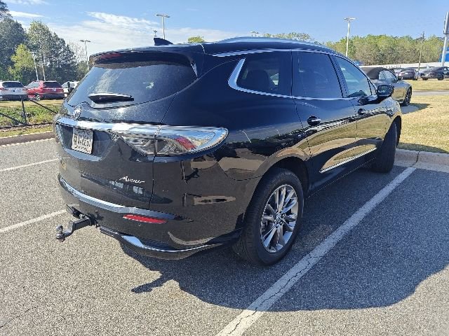 Used 2024 Buick Enclave Avenir image 15