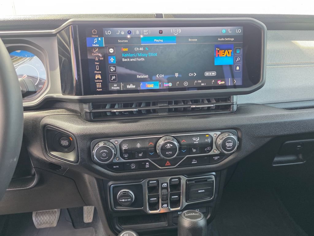 Used 2024 Jeep Gladiator Sport AWD/4WD image 20