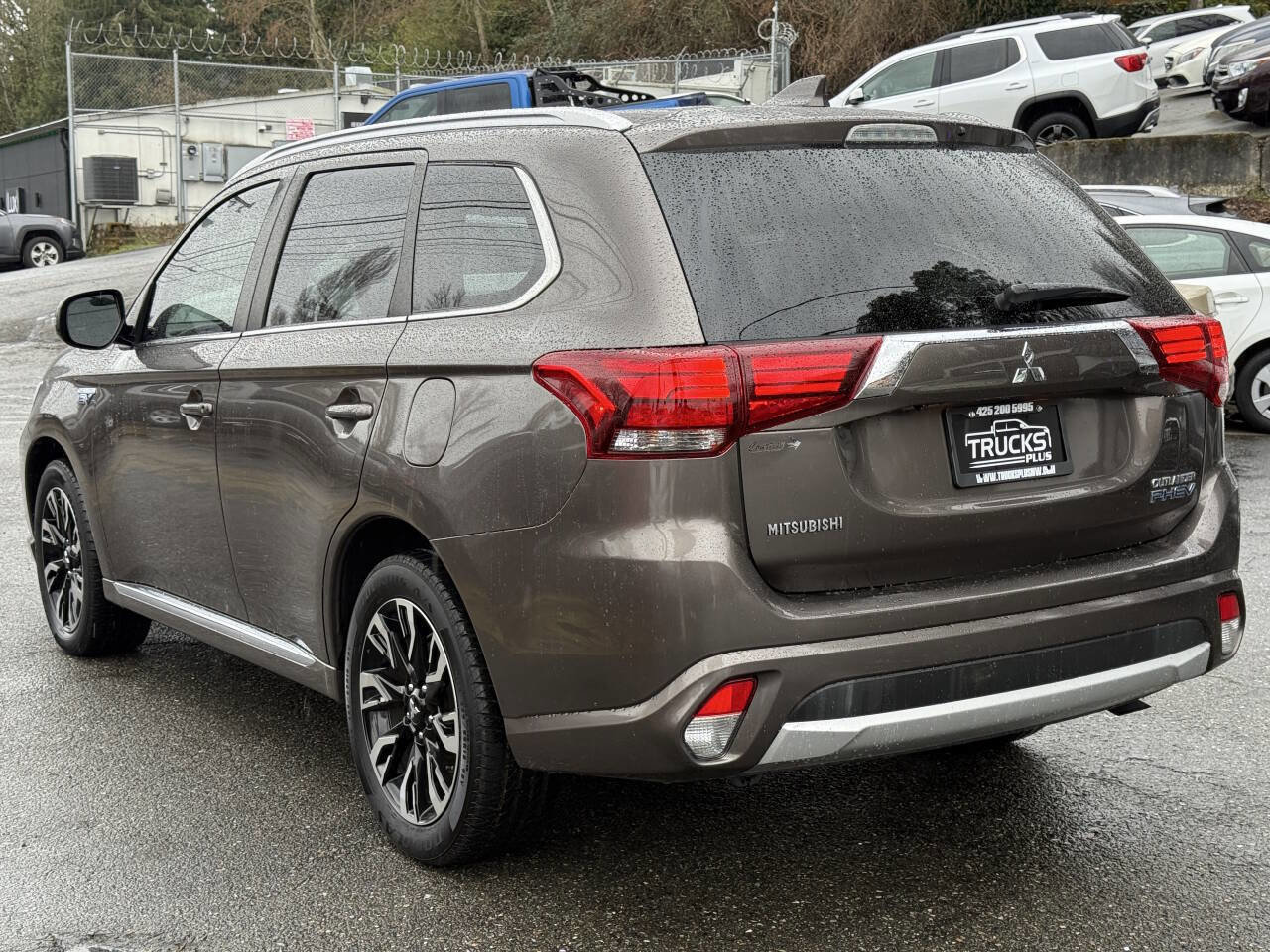 Used 2018 Mitsubishi Outlander SEL image 4