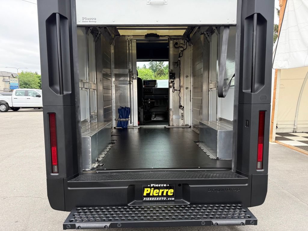 Used 2024 Chevrolet Brightdrop 400 w/ Commercial Equipment Package AWD/4WD image 4