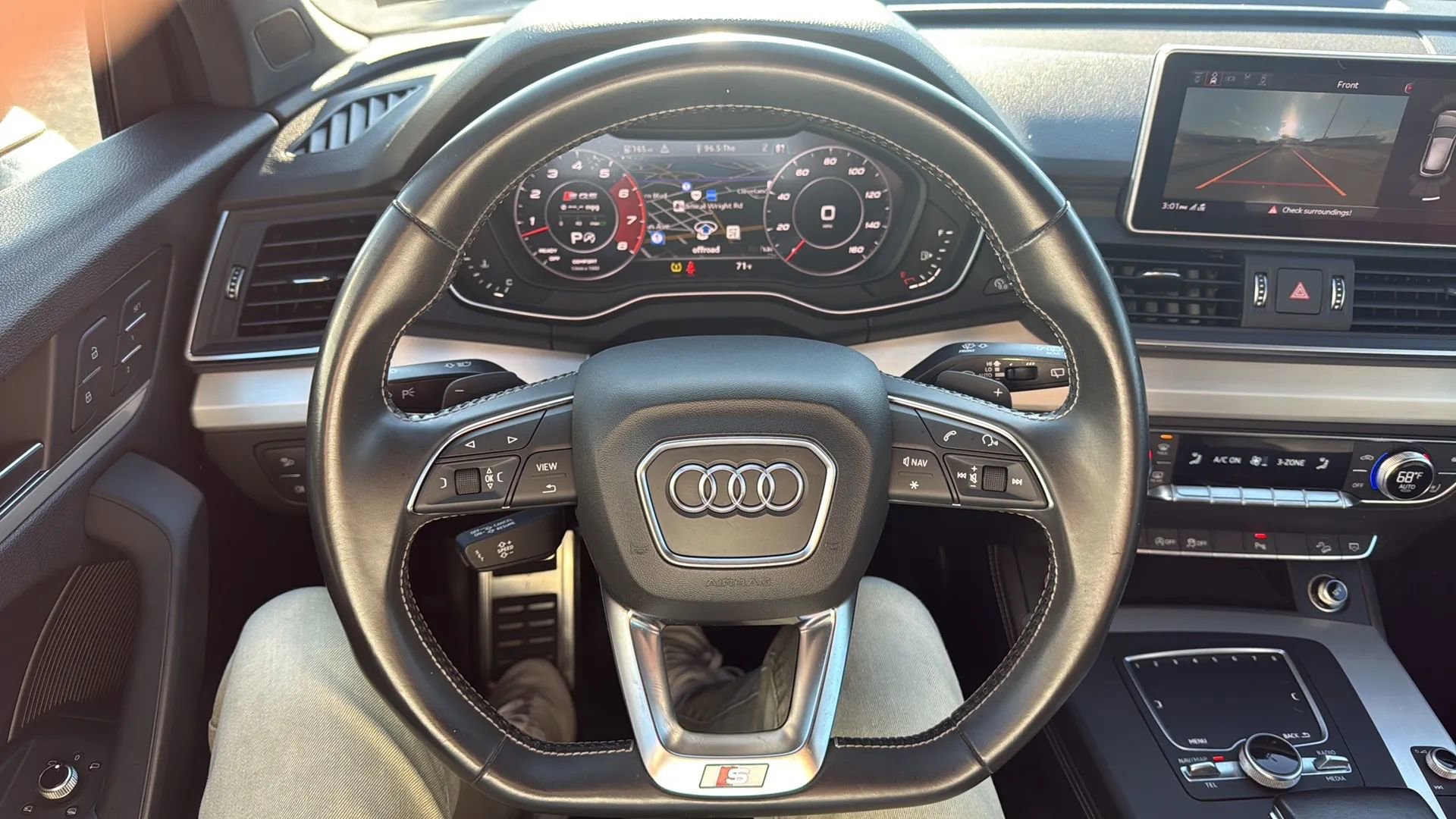 Used 2018 Audi SQ5 Prestige w/ Prestige Package AWD/4WD image 9