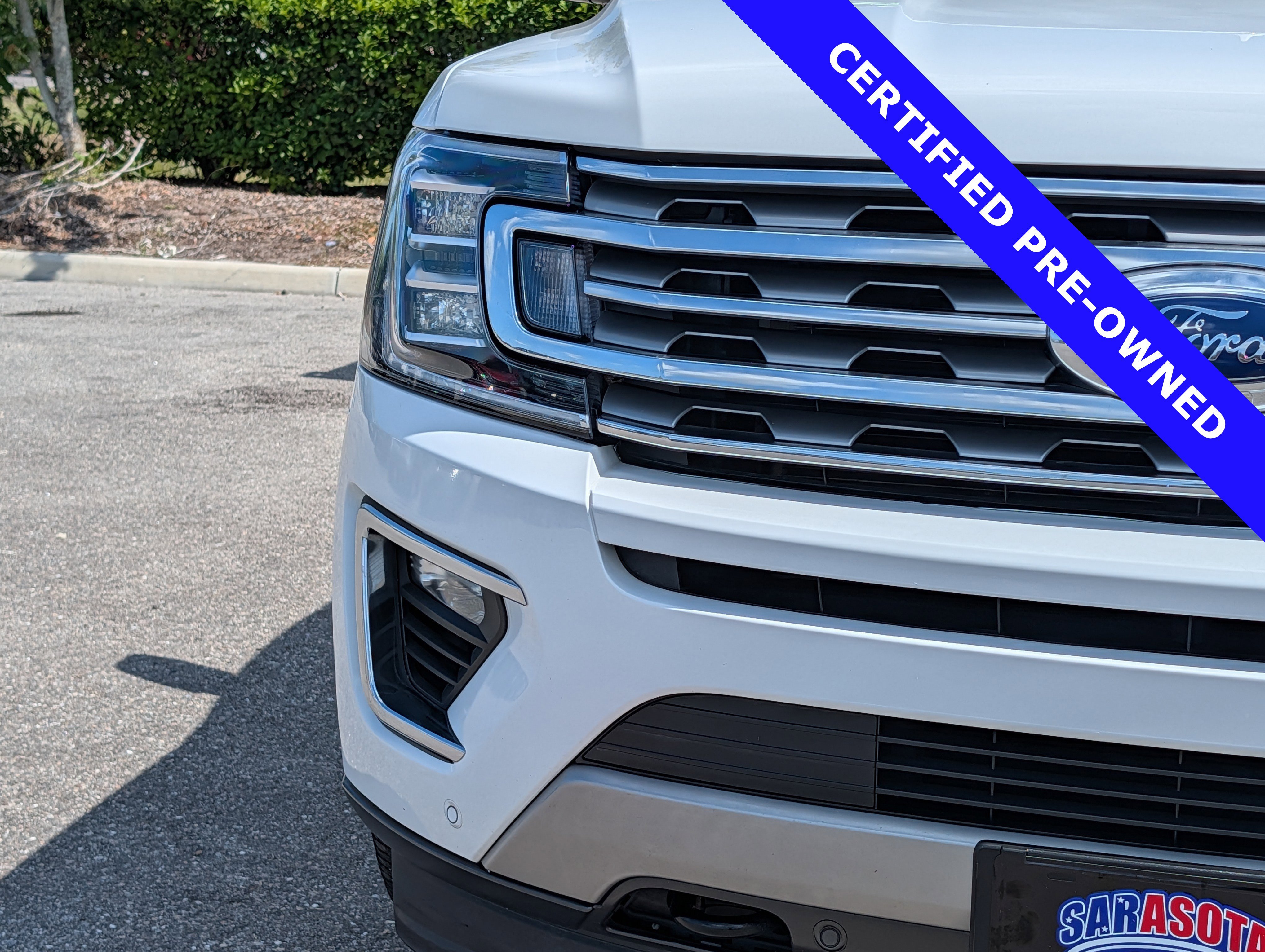 Certified 2019 Ford Expedition Limited w/ Equipment Group 302A AWD/4WD image 9