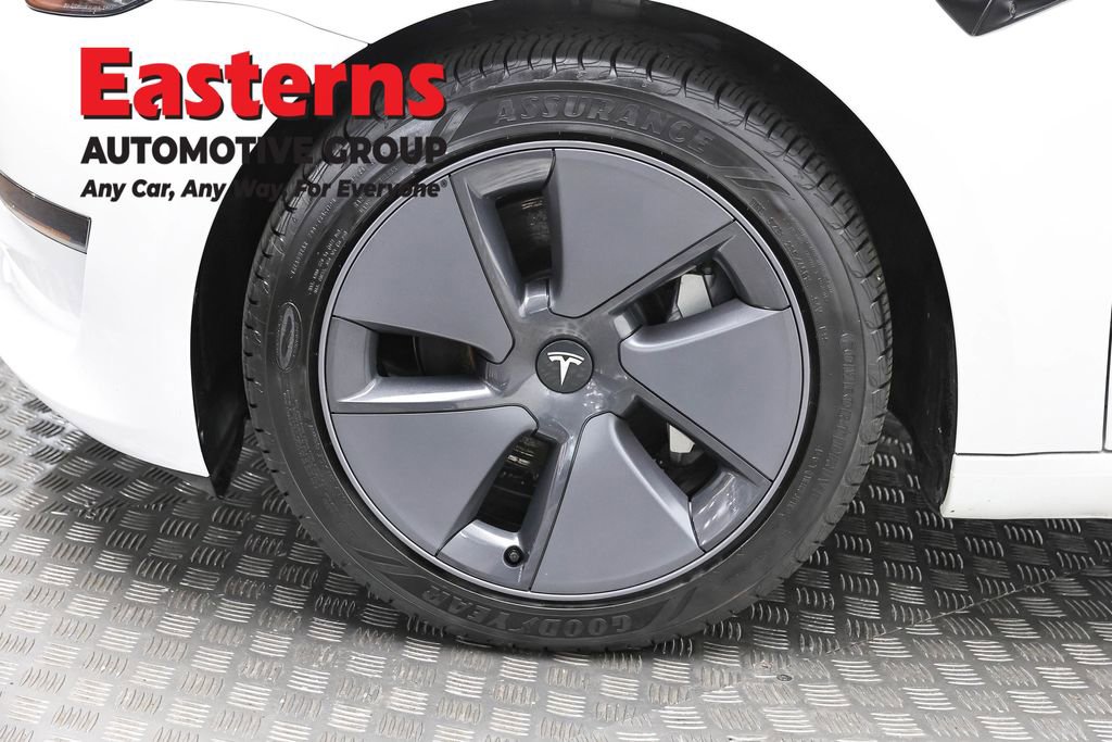 Used 2023 Tesla Model 3 Standard Range image 27