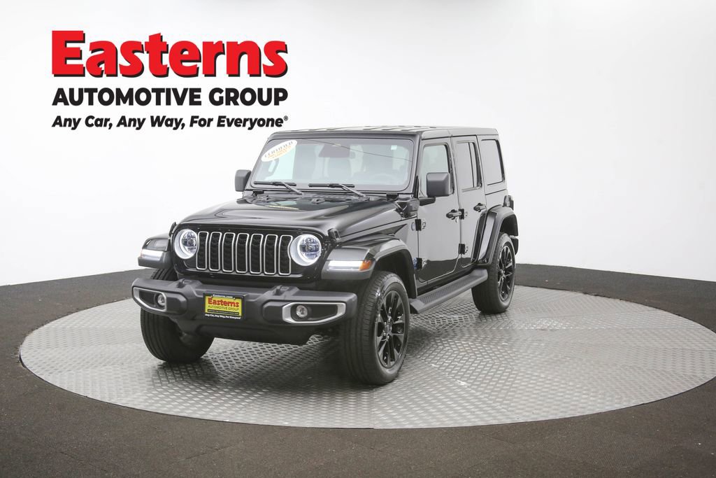 Used 2025 Jeep Wrangler Unlimited Sahara AWD/4WD image 50