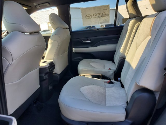New 2026 Toyota Grand Highlander AWD Hybrid image 8