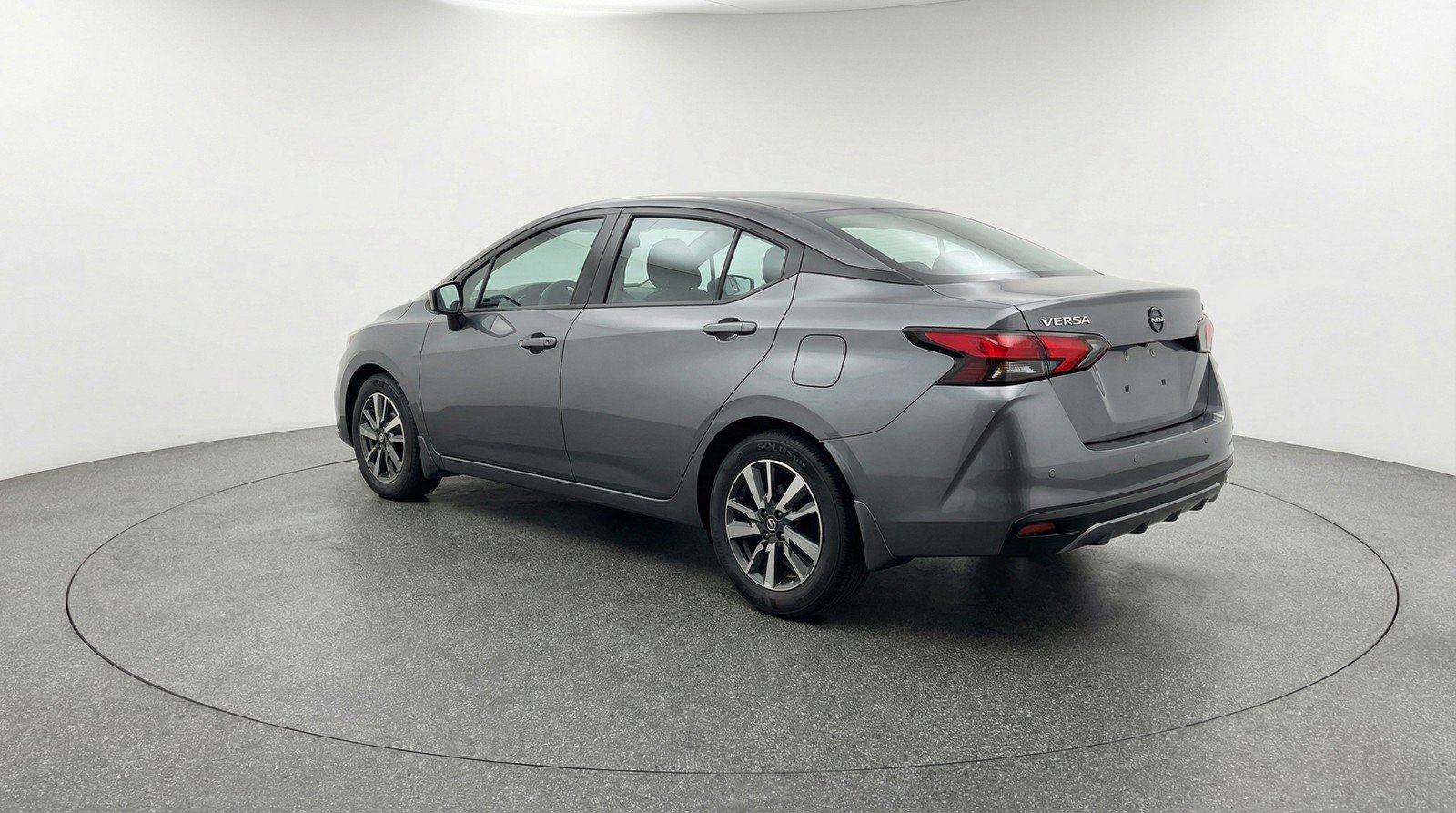 Used 2025 Nissan Versa SV image 6