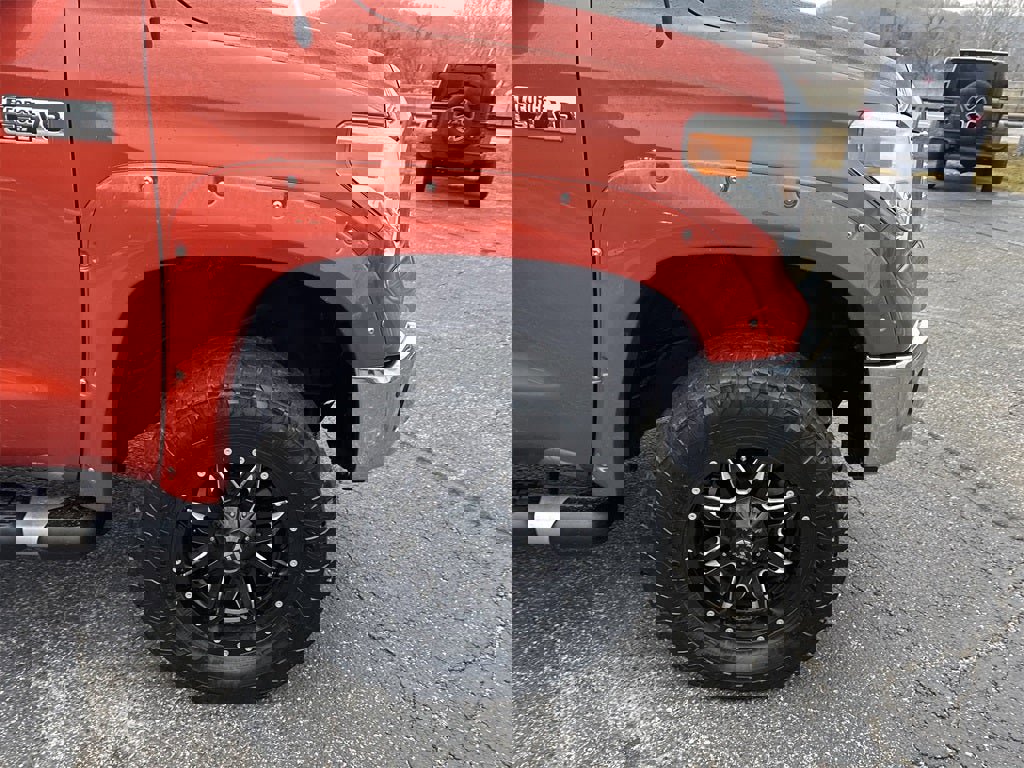 Used 2017 Toyota Tundra Limited image 2