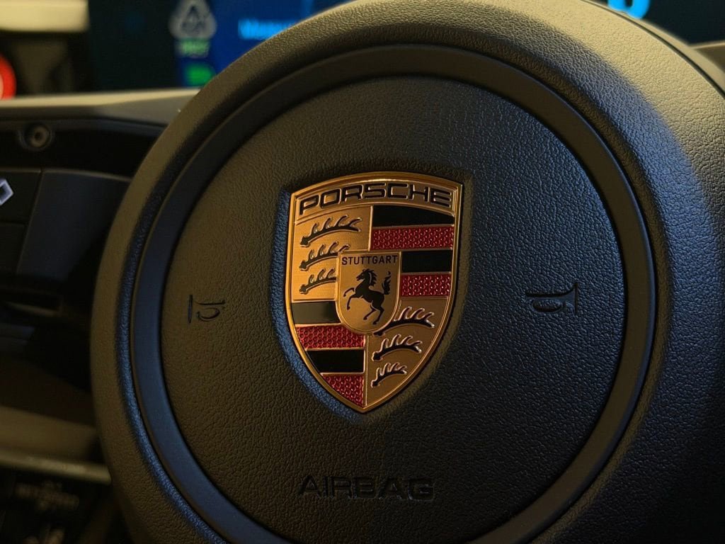 New 2025 Porsche Macan 4S Electric AWD/4WD image 27